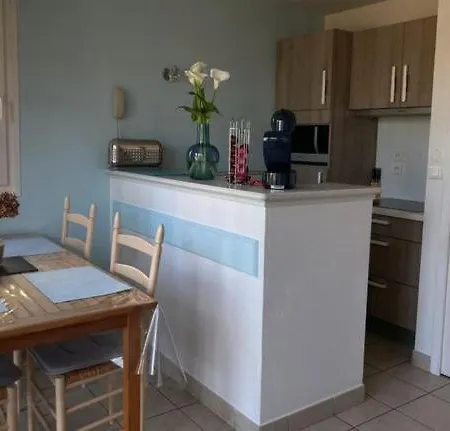Maison 4 Personnes Au Bord Du Golf Holiday home *